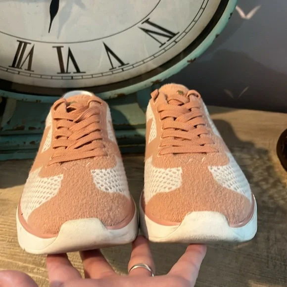 STUART WEITZMAN Hartlee Knit Platform Sneakers - Picture 8 of 11